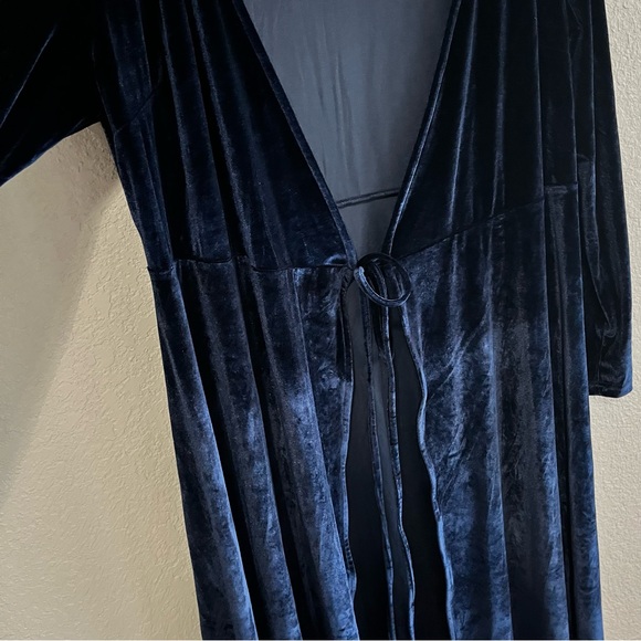 🔟 Baltic Born Velvet Duster | Navy Blue | Size 2XL - Picture 4 of 10
